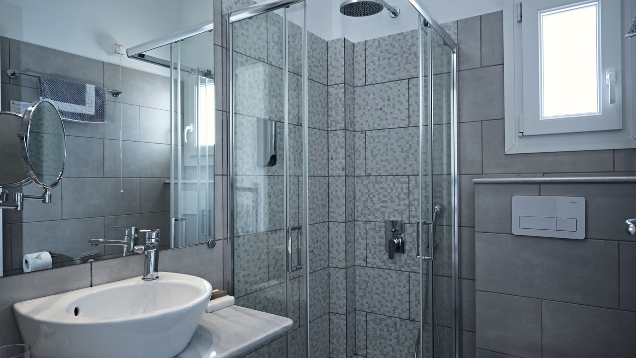 Photo of Bathroom in Parasporos