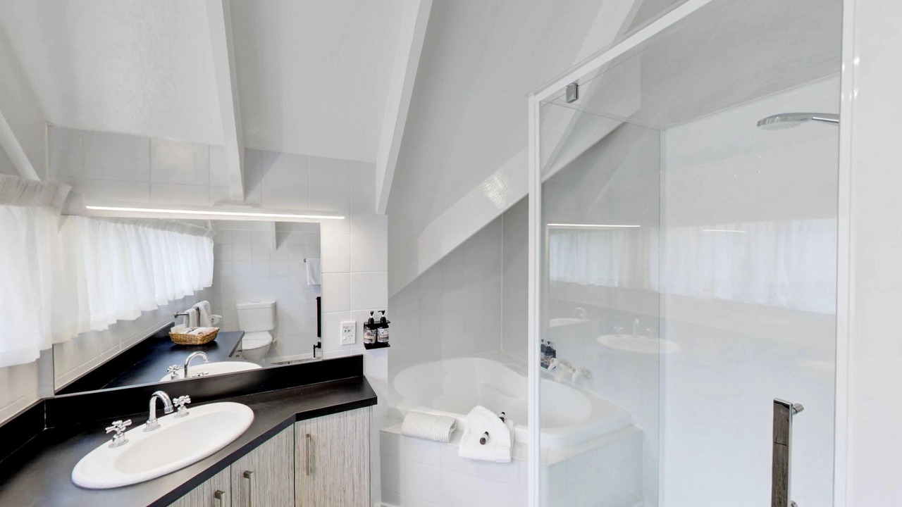 Photo of Bathroom in Fenton Street