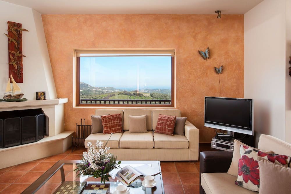 Photo of Bedroom in Nikos Kazantzakis