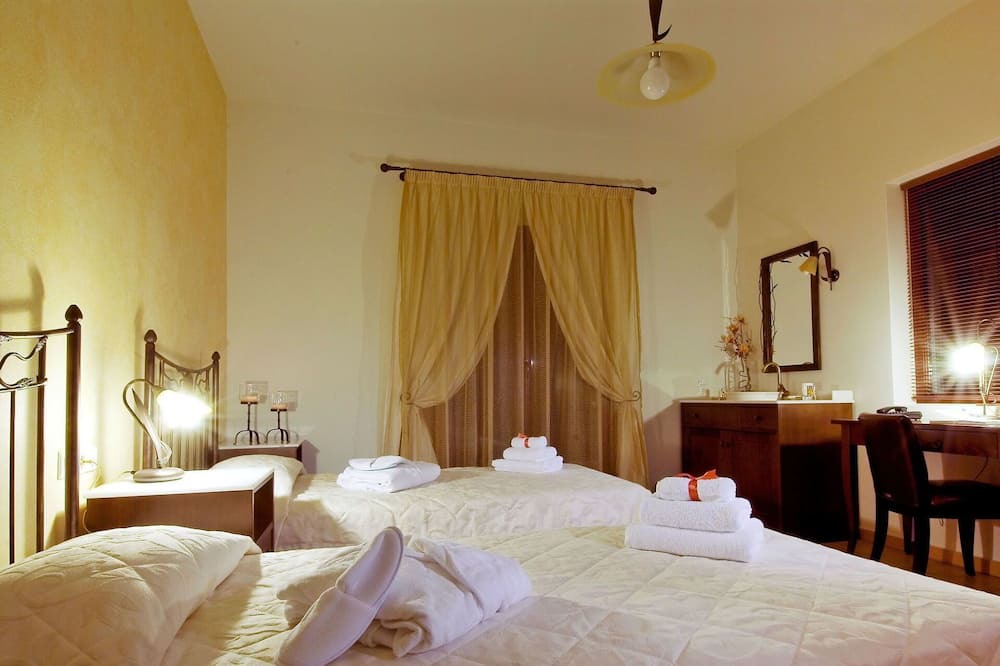 Photo of Bedroom in Nikos Kazantzakis
