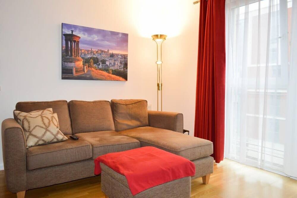 Photo of Livingroom in Tollcross