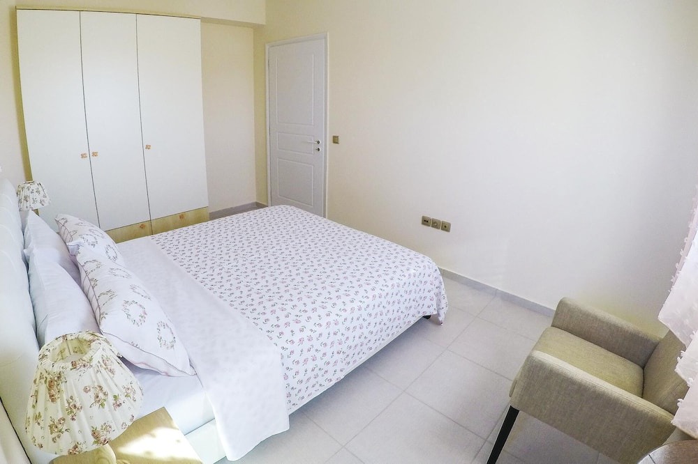 Photo of Bedroom in Diakofto