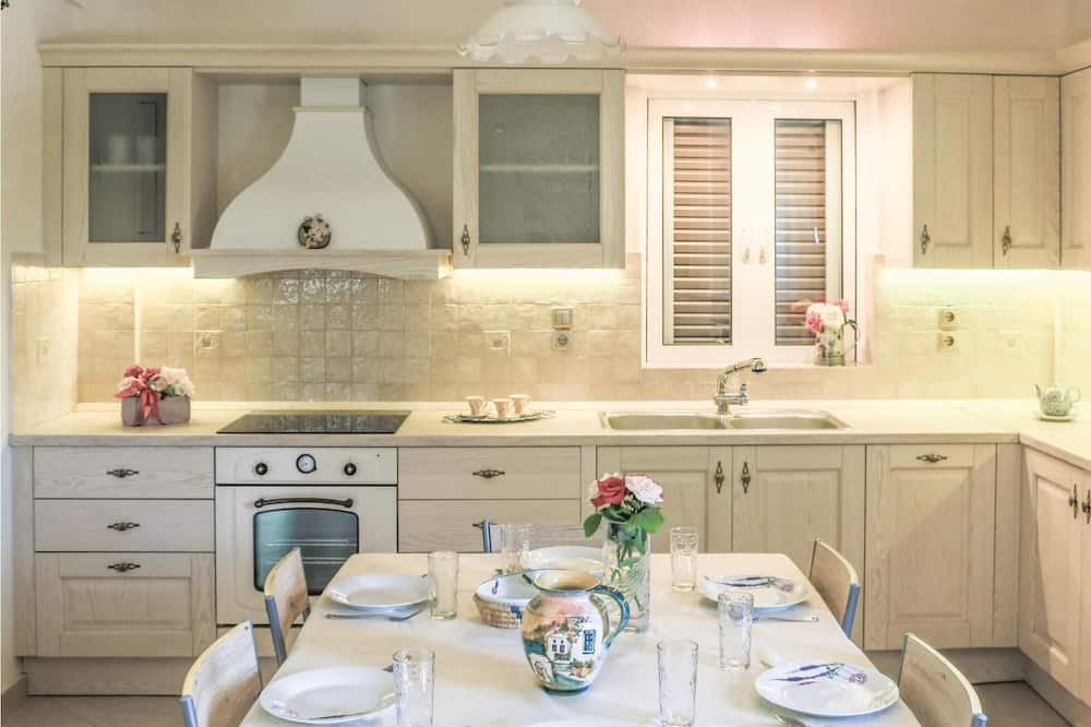 Photo of Kitchen in Diakofto