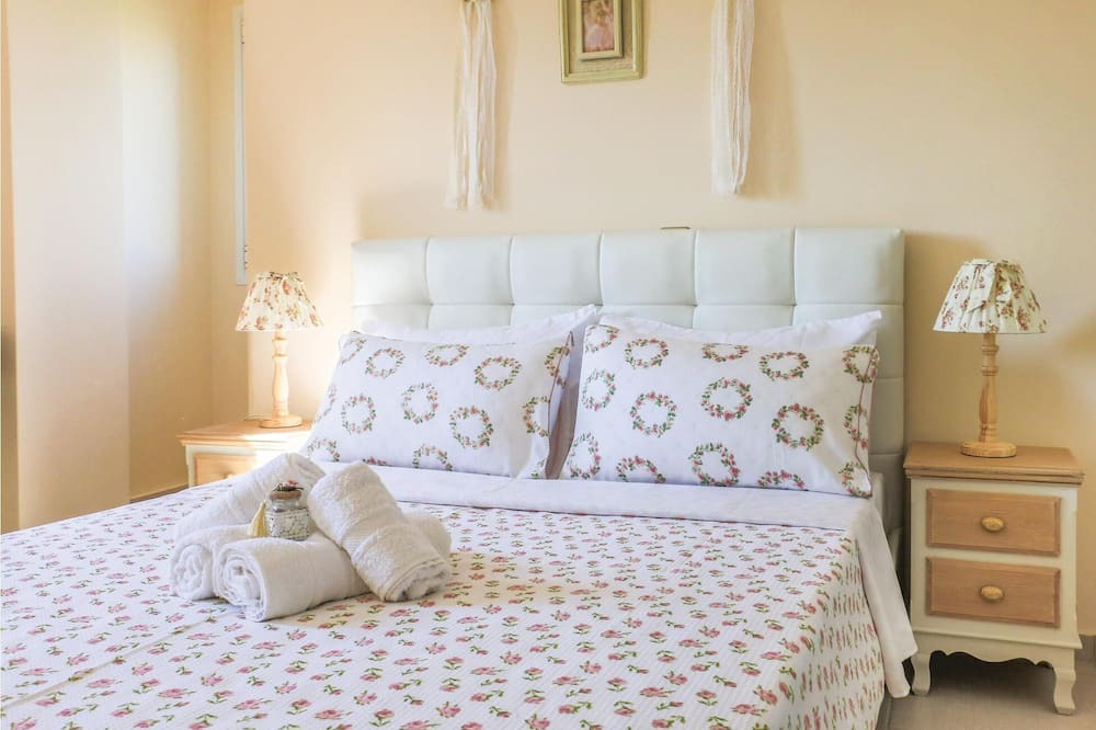 Photo of Bedroom in Diakofto