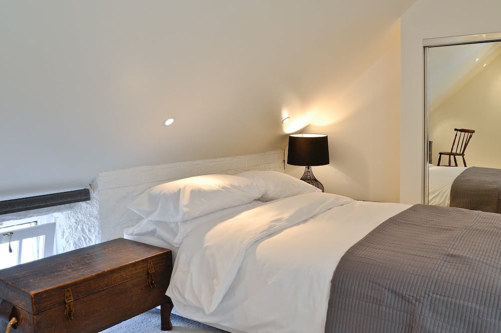 Photo of Bedroom in Cramond