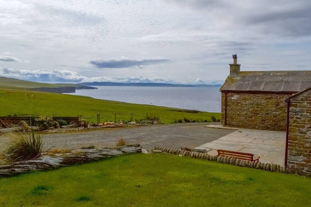 Photo of Outdoor in Pierowall