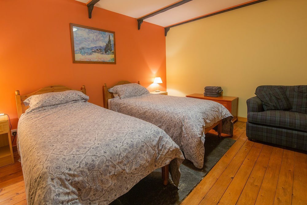 Photo of Bedroom in Pierowall