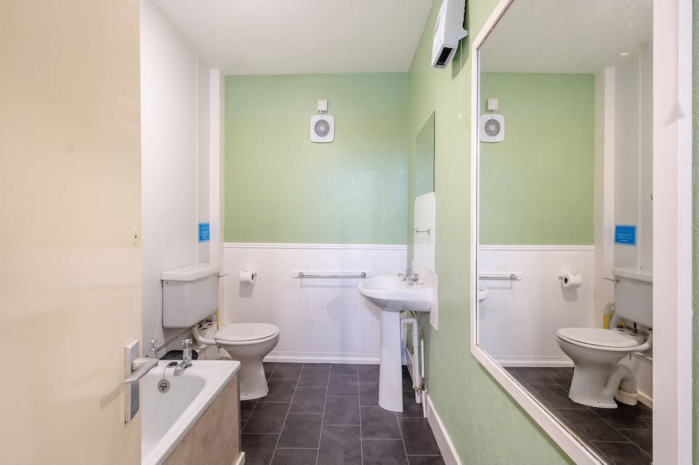 Photo of Bathroom in Dalmally