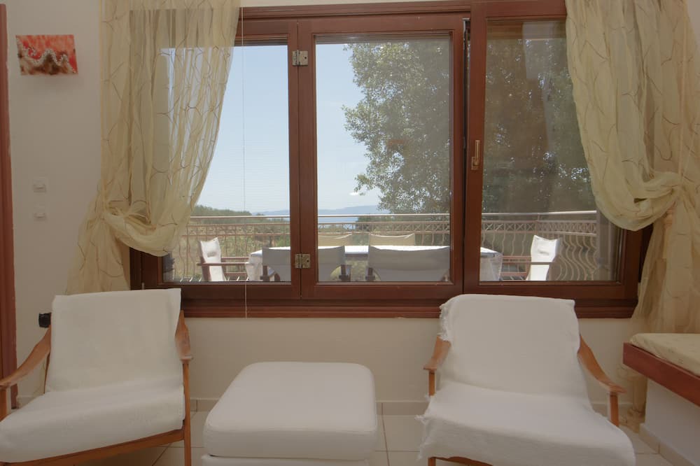 Photo of Livingroom in Aristotelis