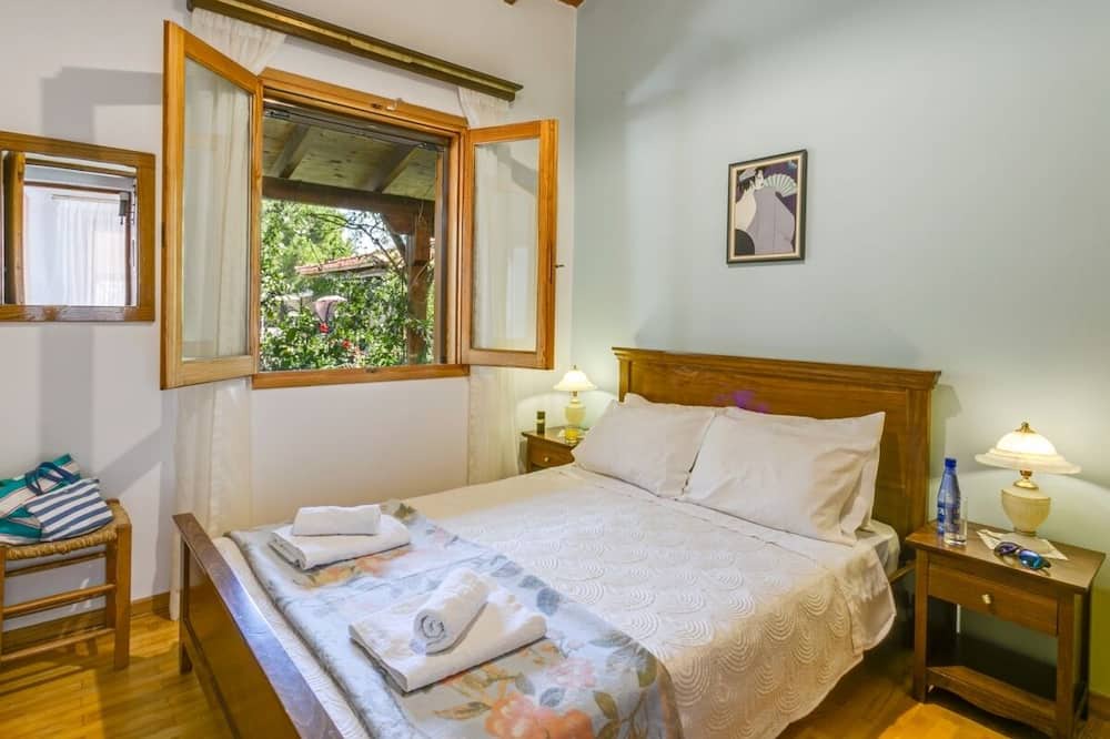 Photo of Bedroom in Stamnoi