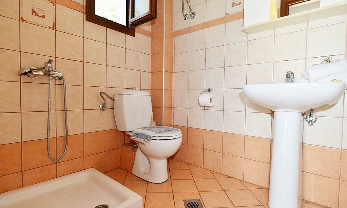 Photo of Bathroom in Chrisi Ammoudia
