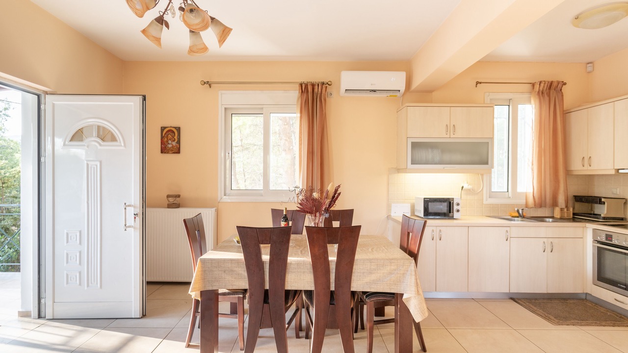 Photo of Kitchen in Eretria