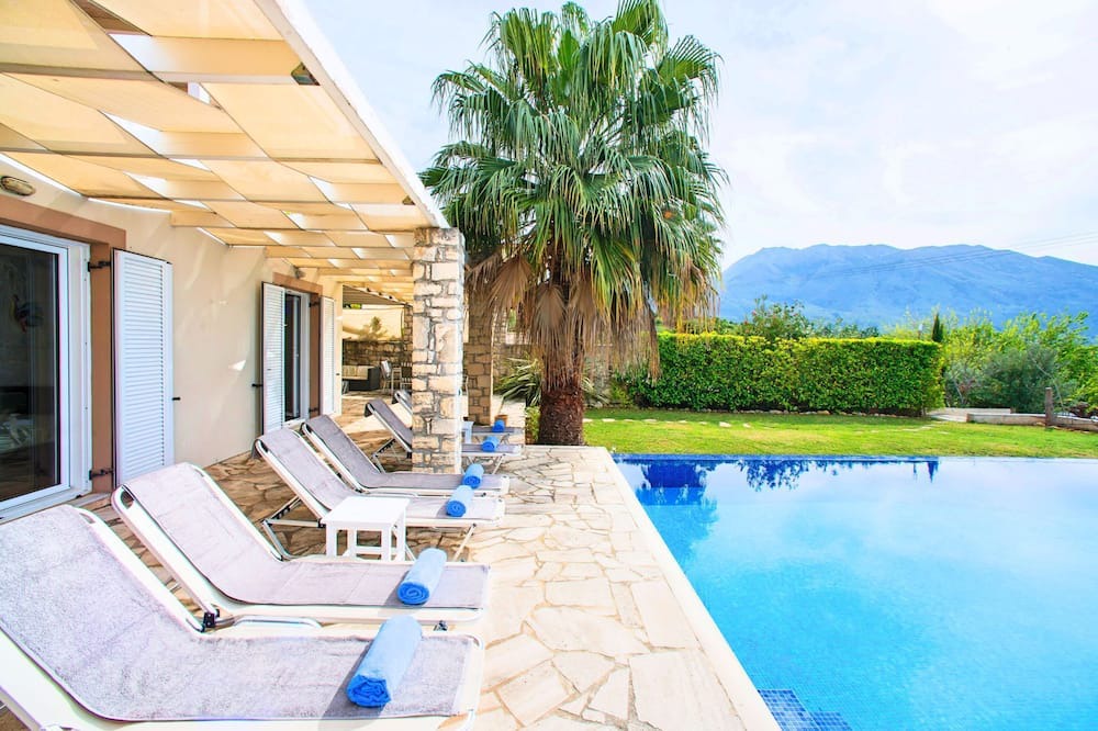 Photo of Outdoor in Dramia