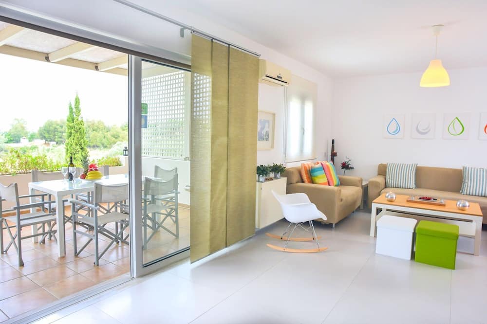 Photo of Livingroom in Dramia