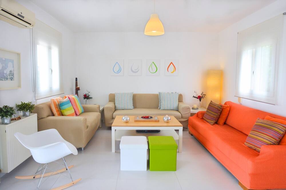 Photo of Livingroom in Dramia