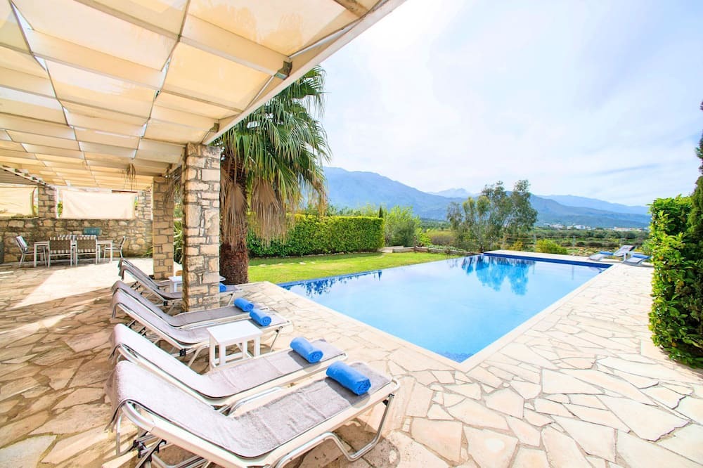 Photo of Outdoor in Dramia