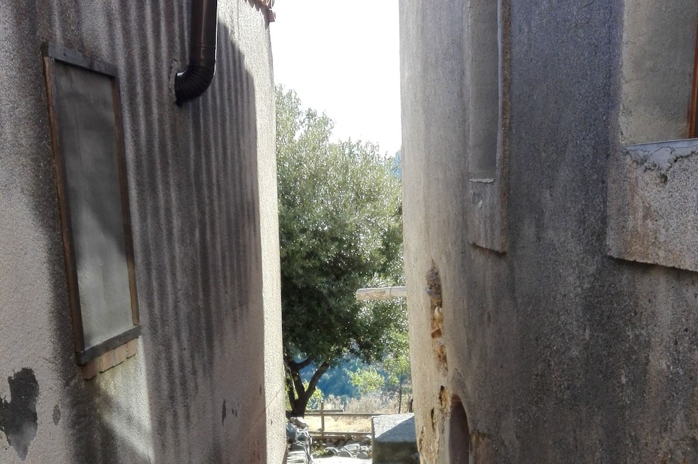 Photo of Outdoor in Pentedattilo