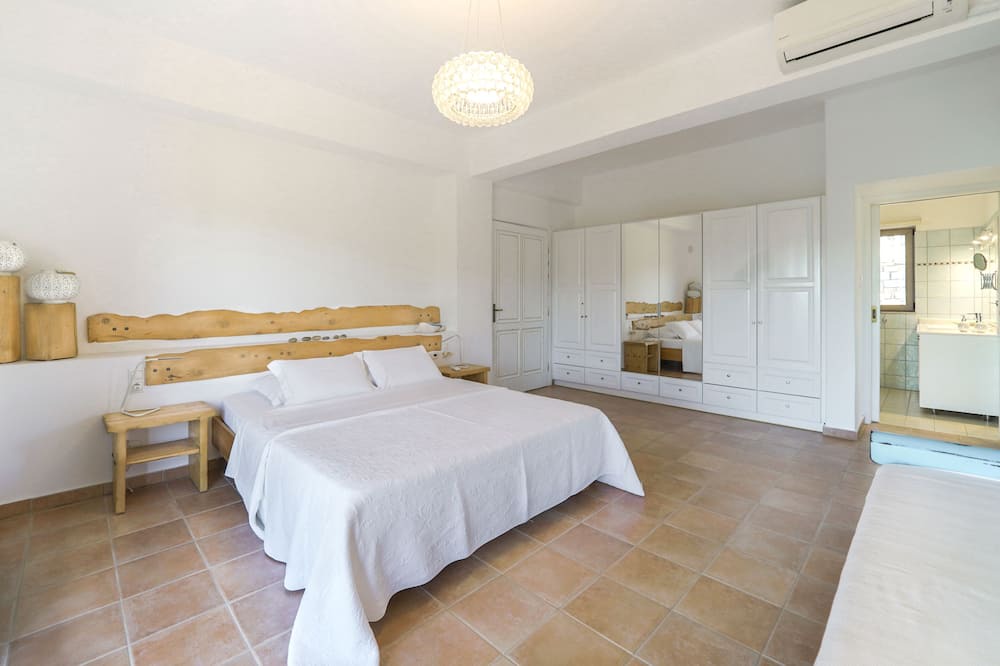 Photo of Bedroom in Kamilari