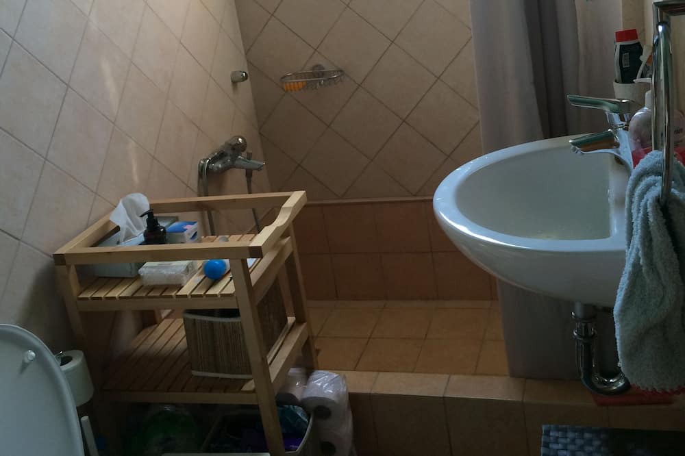 Photo of Bathroom in Archea Pissa