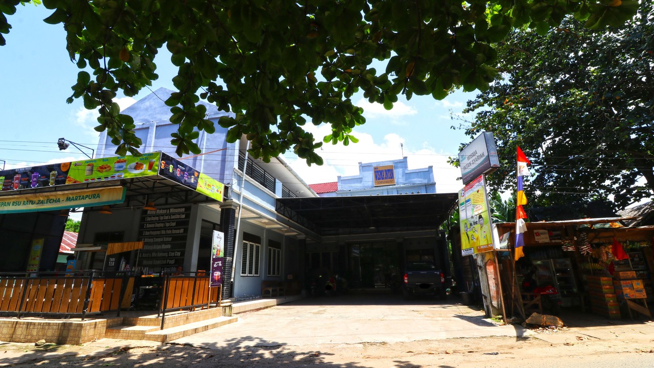 Photo of Buildings in Martapura