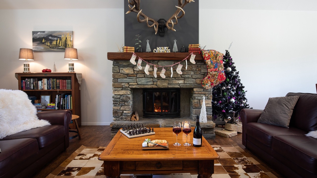 Photo of Livingroom in Albert Town