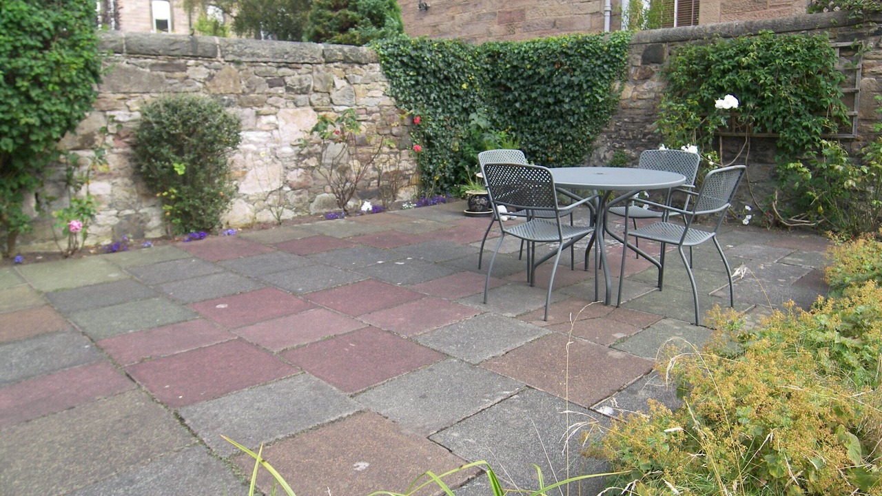 Photo of Outdoor in Newington