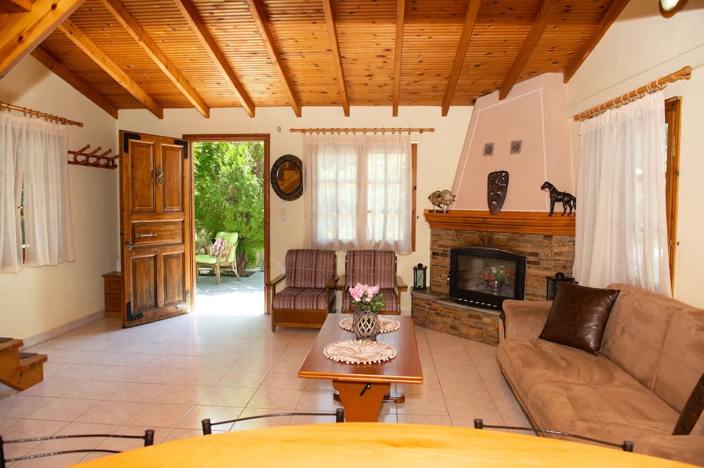 Photo of Livingroom in Megalos Prinos