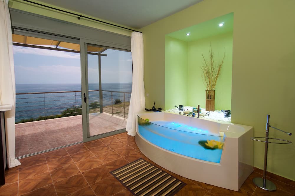 Photo of Bathroom in Karavados