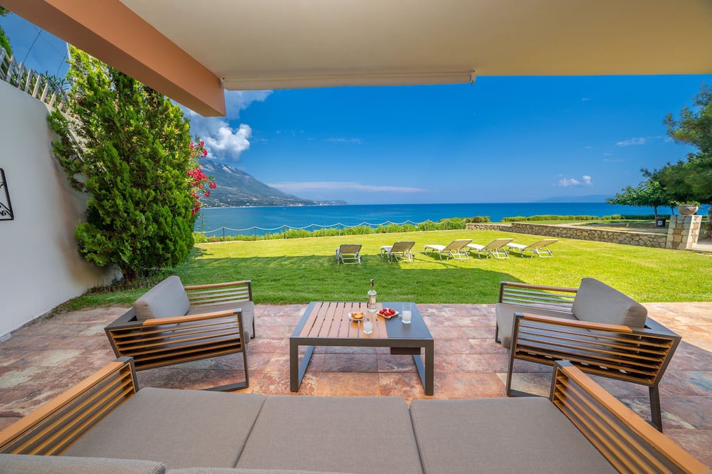 Photo of Patio Balcony in Karavados