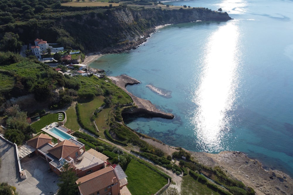 Photo of Outdoor in Karavados