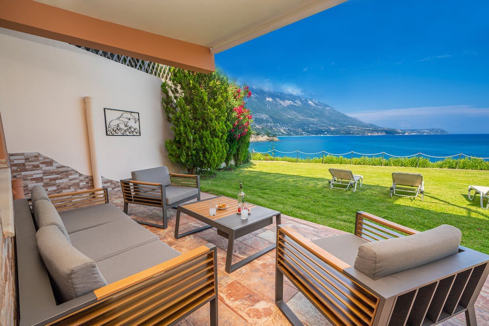 Photo of Patio Balcony in Karavados