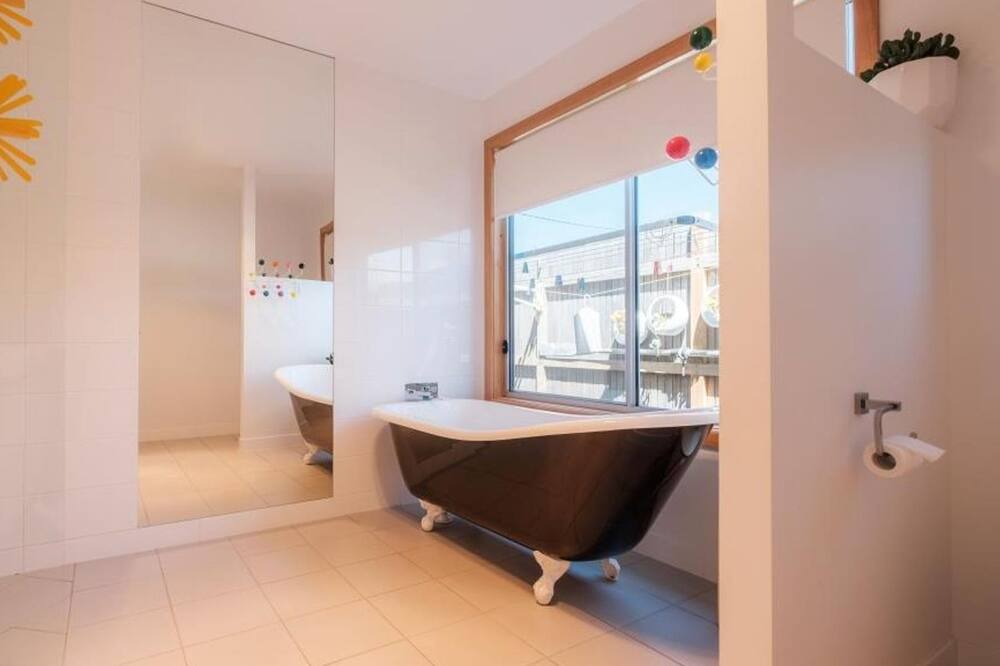Photo of Bathroom in Bicheno