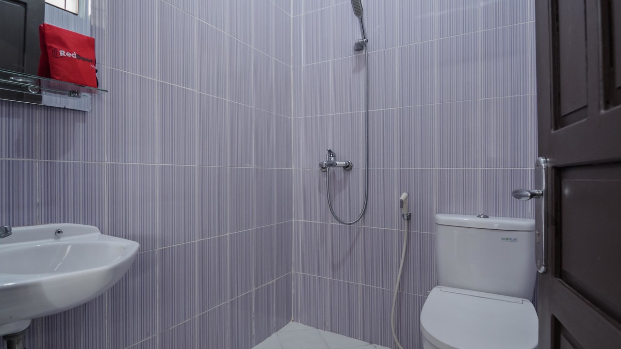 Photo of Bathroom in Banjarbaru