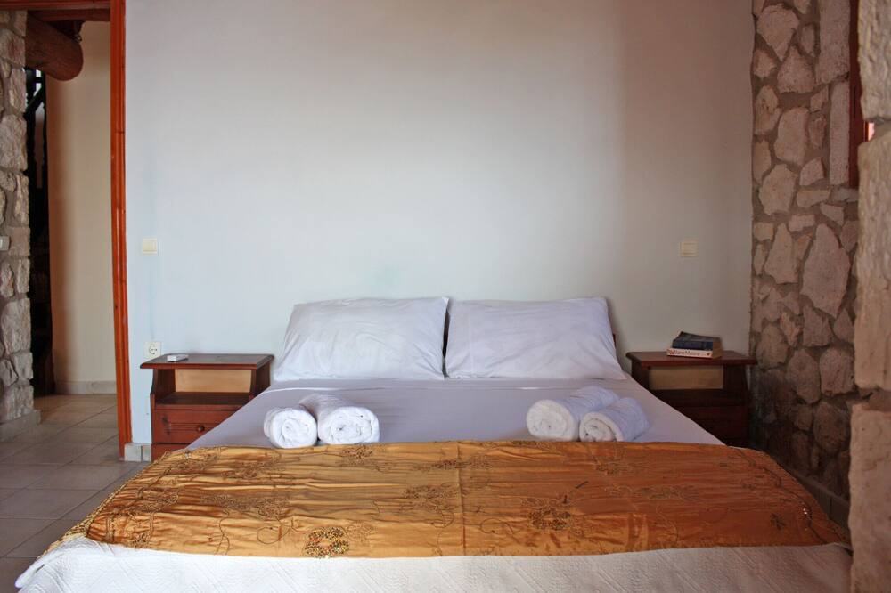 Photo of Bedroom in Xirokastello