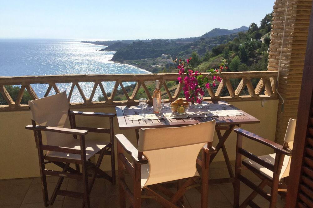 Photo of Patio Balcony in Xirokastello