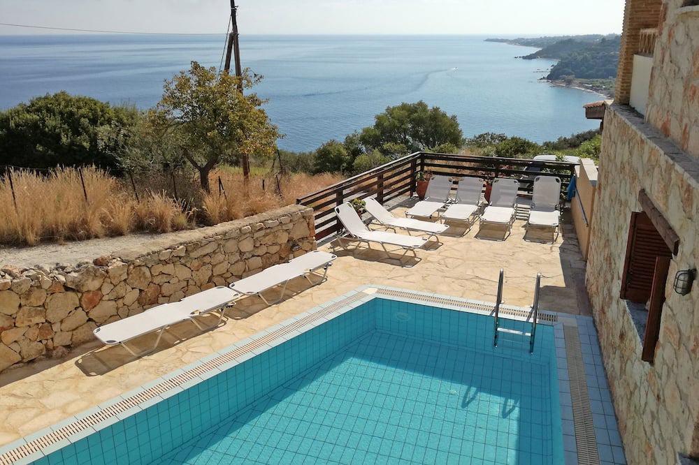 Photo of Outdoor in Xirokastello