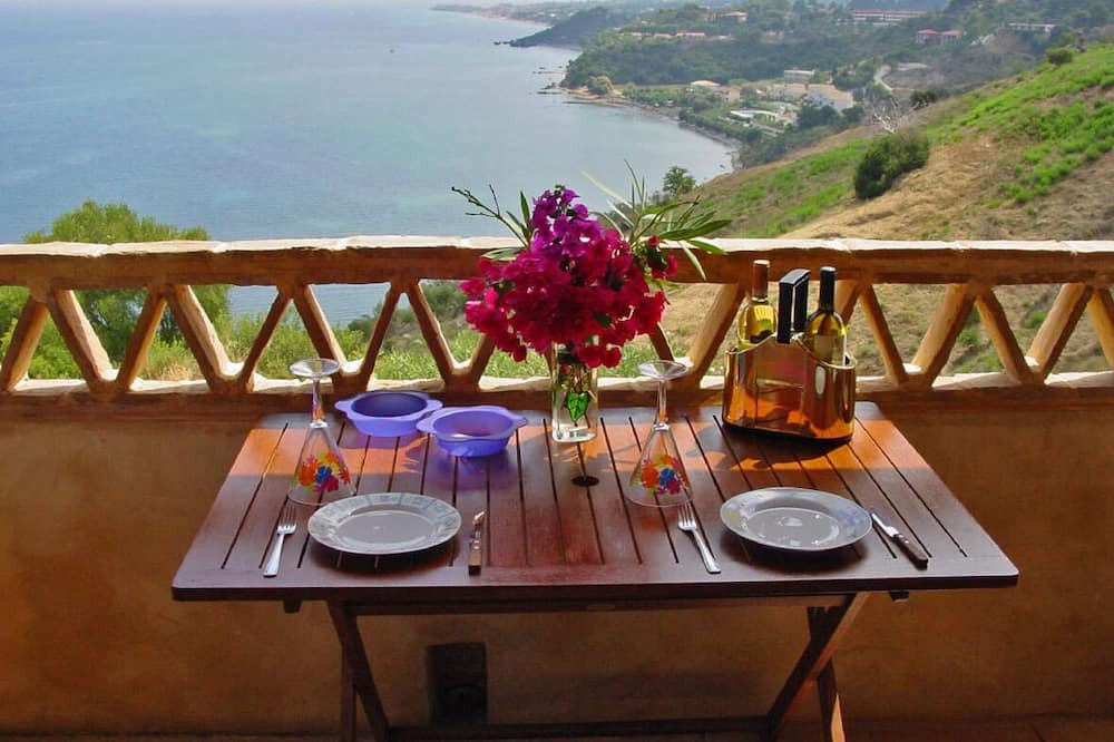 Photo of Patio Balcony in Xirokastello