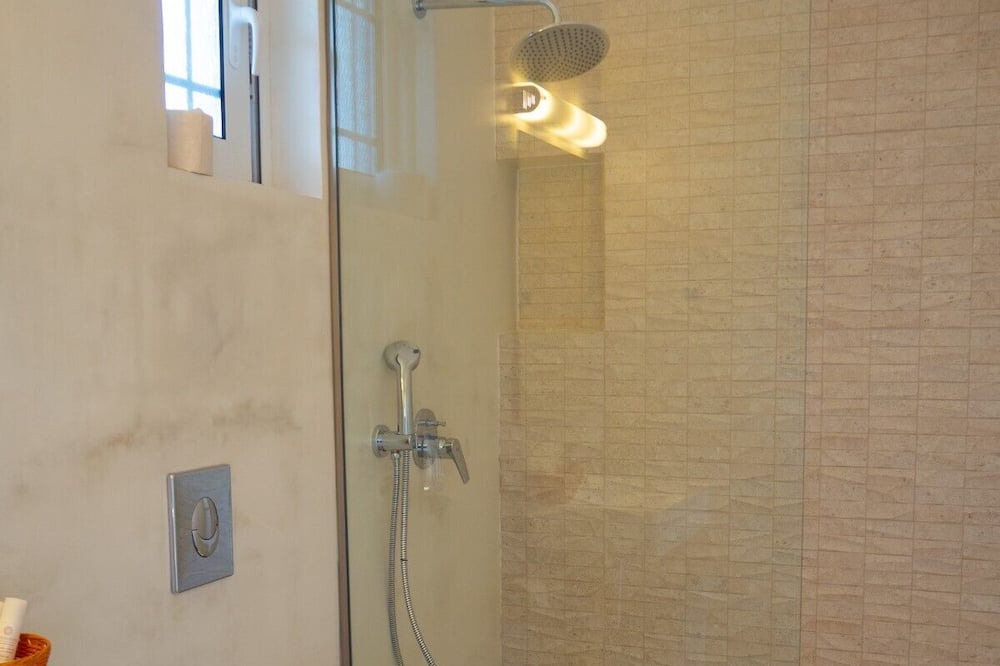 Photo of Bathroom in Ntomata