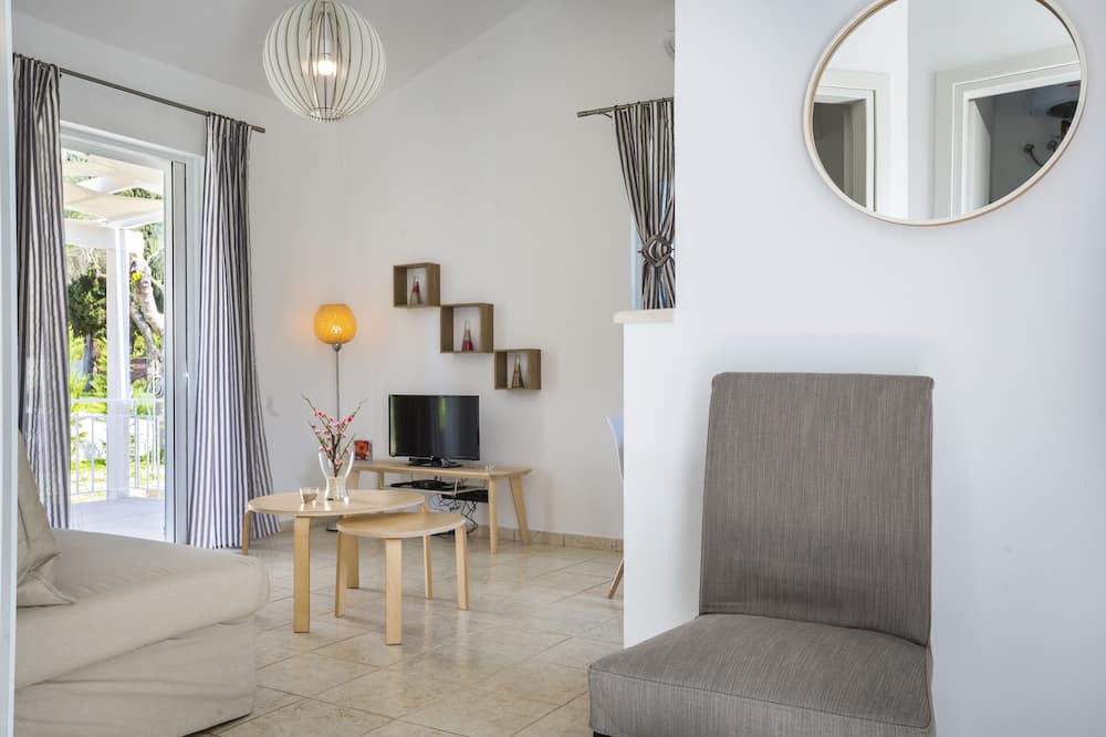 Photo of Livingroom in Ntomata