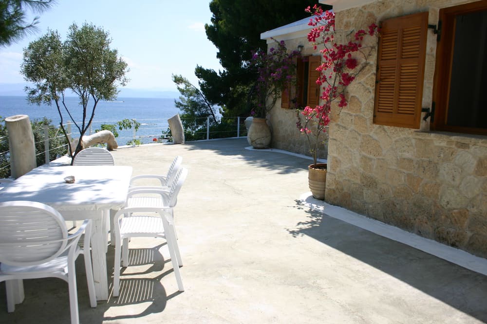 Photo of Patio Balcony in Troulos