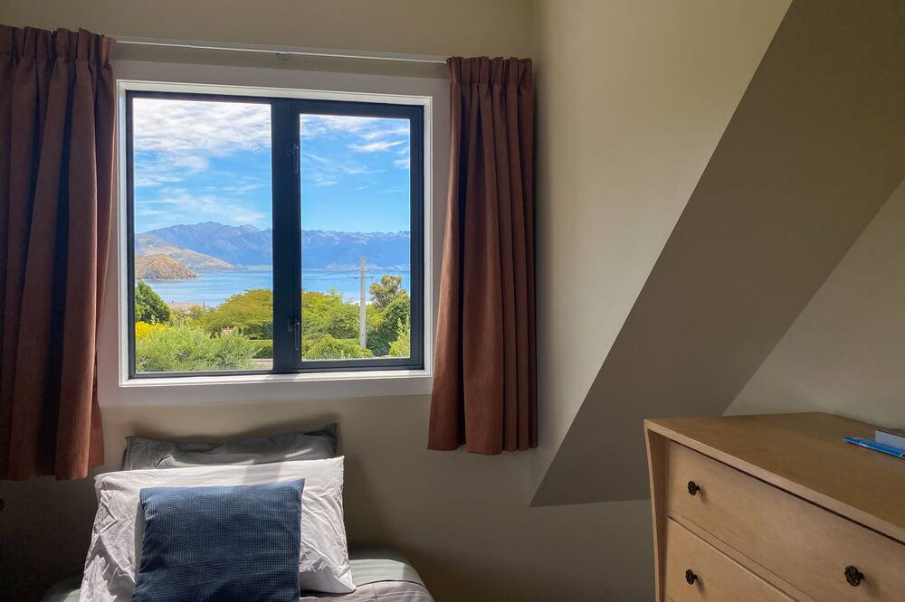 Photo of Bedroom in Lake Hawea