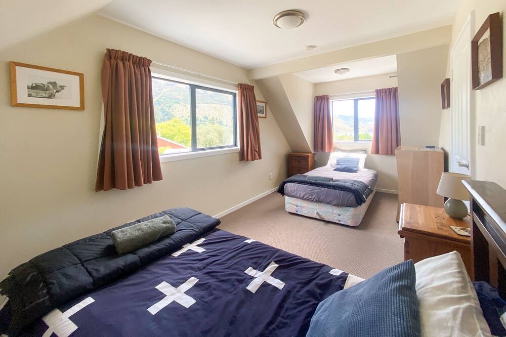 Photo of Bedroom in Lake Hawea