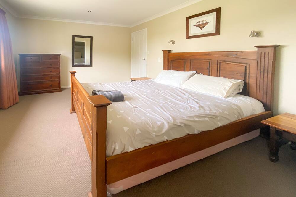 Photo of Bedroom in Lake Hawea