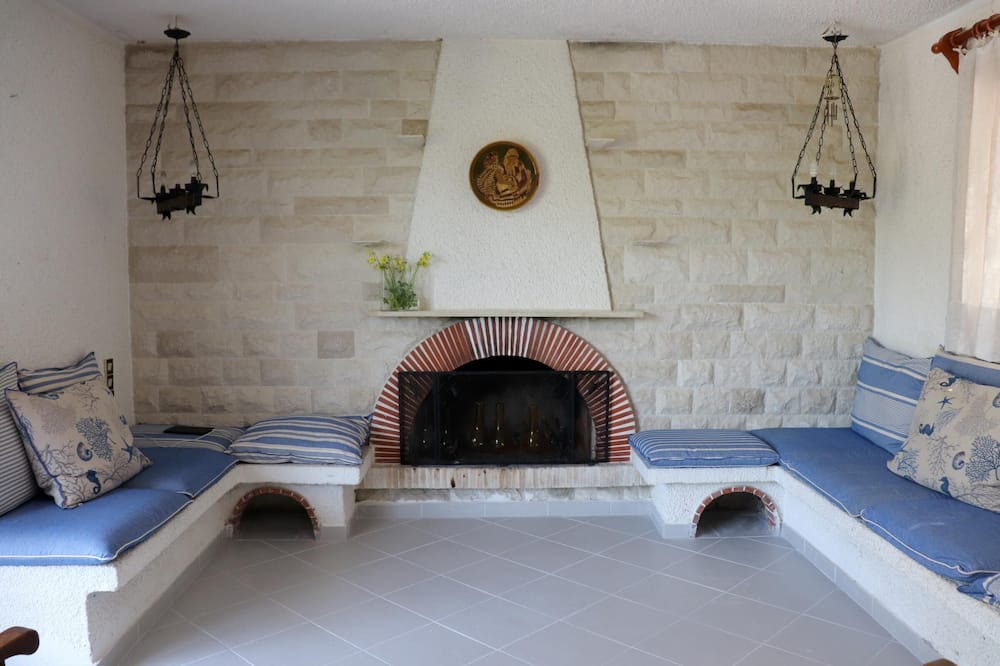 Photo of Livingroom in Oropos