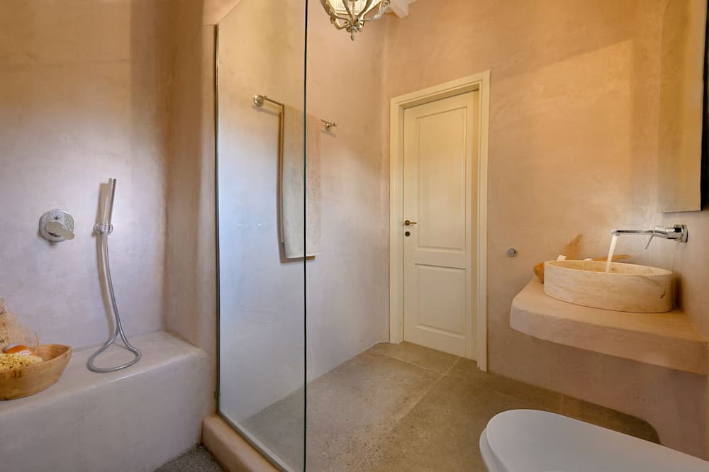 Photo of Bathroom in Ftelia