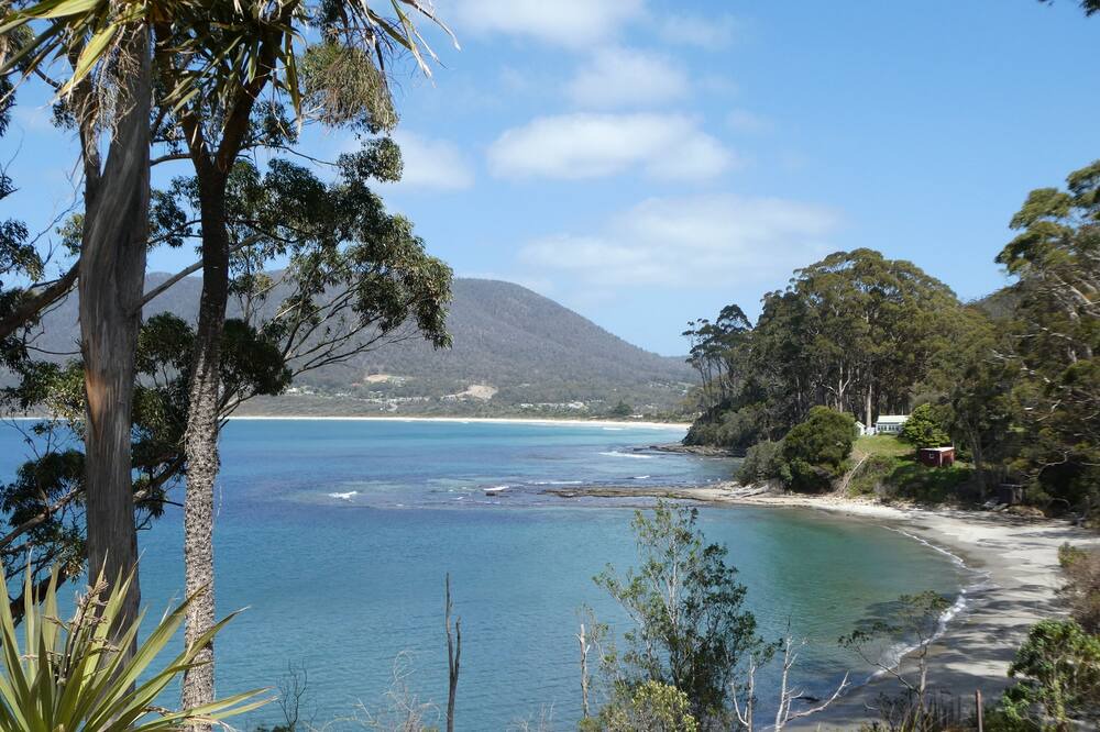 Photo of Others in Eaglehawk Neck