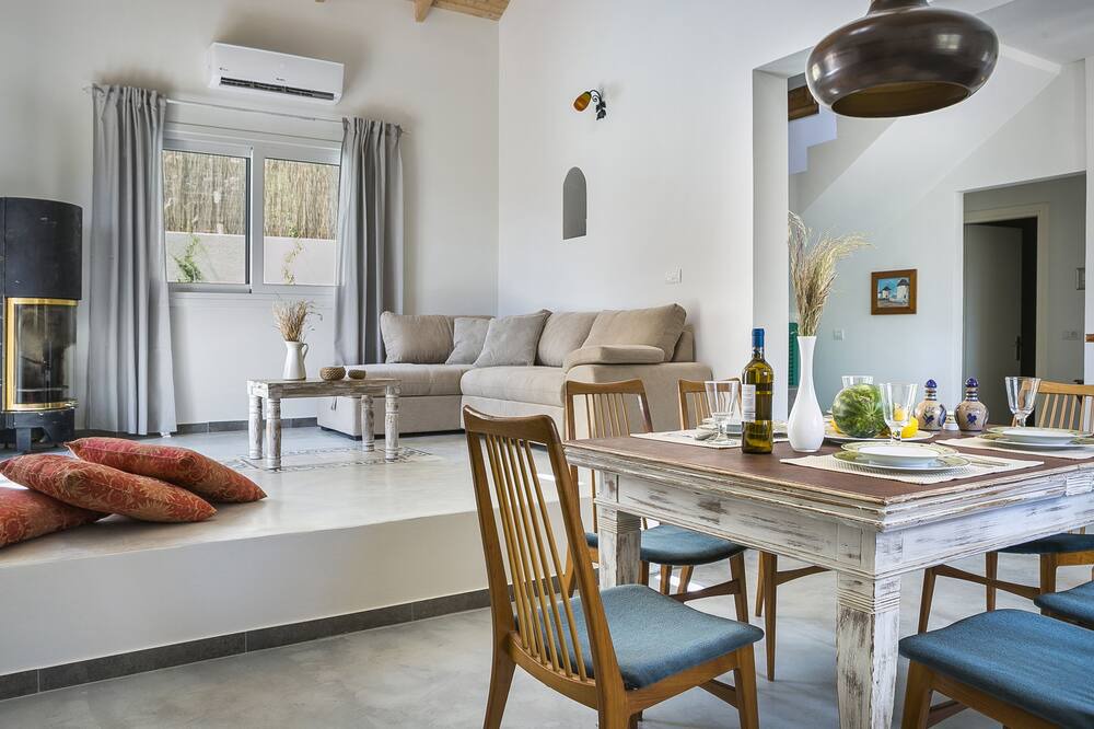 Photo of Others in Divarata