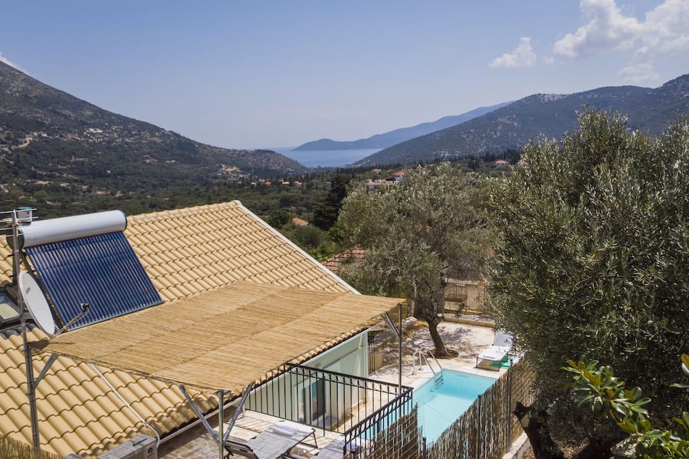 Photo of Patio Balcony in Divarata
