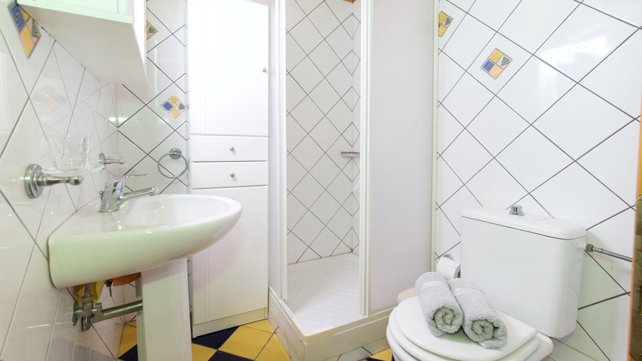 Photo of Bathroom in Mazarakata