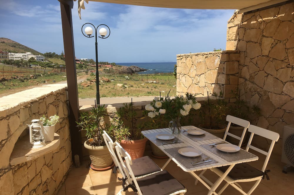 Photo of Patio Balcony in Panormos